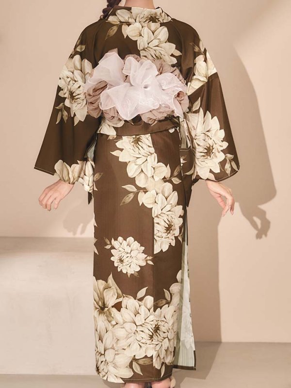 モデル：明日花キララ 身長：162cm 着用サイズ：Fサイズ