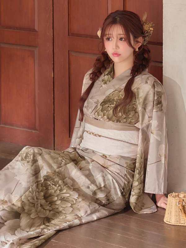 モデル：神楽ゆあ　身長：167cm　着用サイズ：Fサイズ