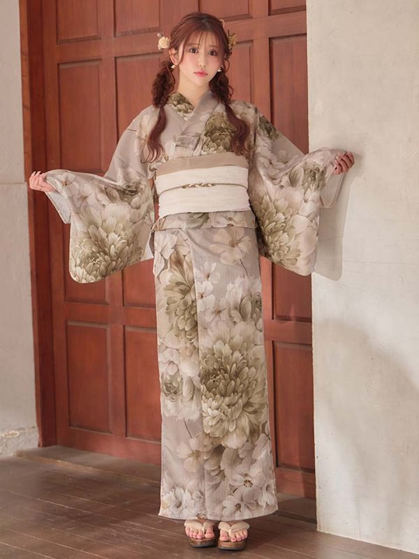 モデル：神楽ゆあ　身長：167cm　着用サイズ：Fサイズ