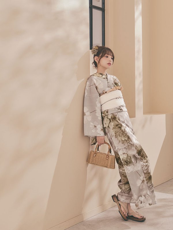 モデル：吉木千沙都（ちぃぽぽ）身長：158cm　着用サイズ：Fサイズ