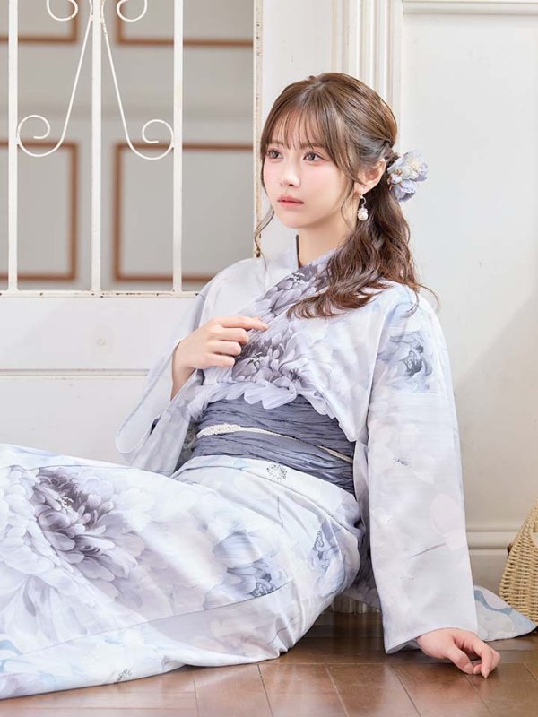 モデル：にじほ　身長：159cm　着用サイズ：Fサイズ