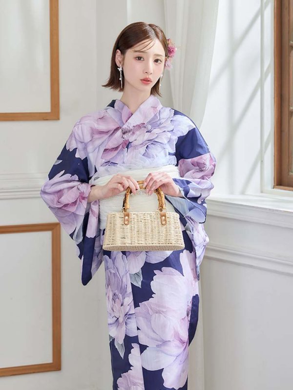 モデル：天海りこ　身長：156cm  着用サイズ：Fサイズ