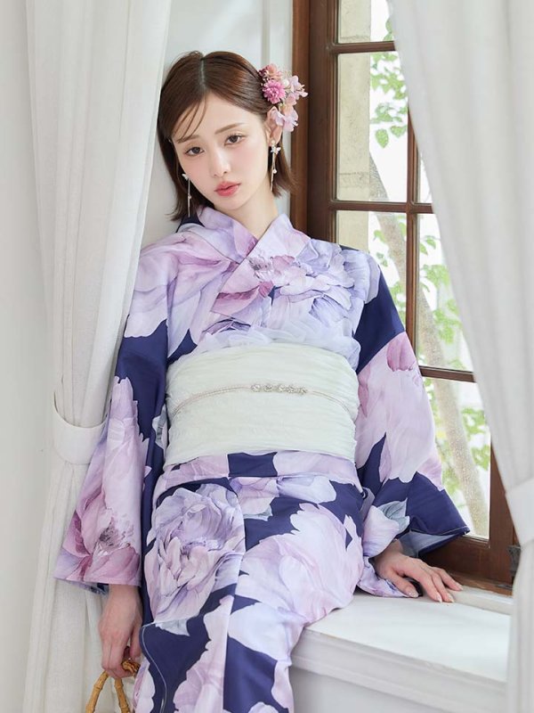 モデル：天海りこ　身長：156cm  着用サイズ：Fサイズ