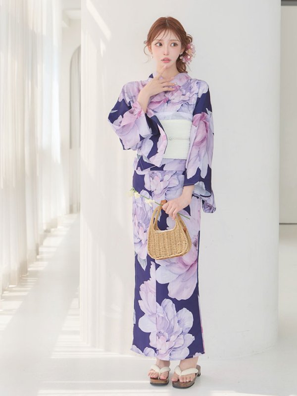 モデル：明日花キララ 身長：162cm 着用サイズ：Fサイズ