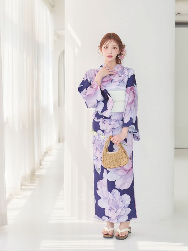 モデル：明日花キララ 身長：162cm 着用サイズ：Fサイズ