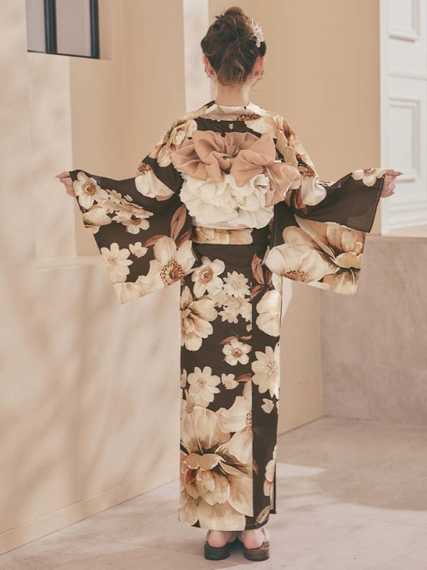 モデル:吉木千沙都（ちぃぽぽ） 身長:158cm