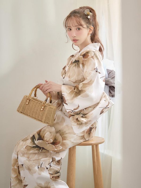 画像12: 【即日発送】ホワイトエレガントフラワー浴衣【浴衣３点セット 浴衣/帯/下駄】[OF04] (12)