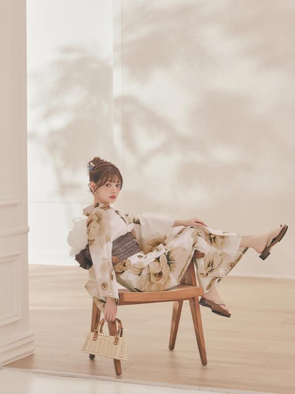 モデル：ちぃぽぽ　身長：158cm　着用サイズ：Fサイズ