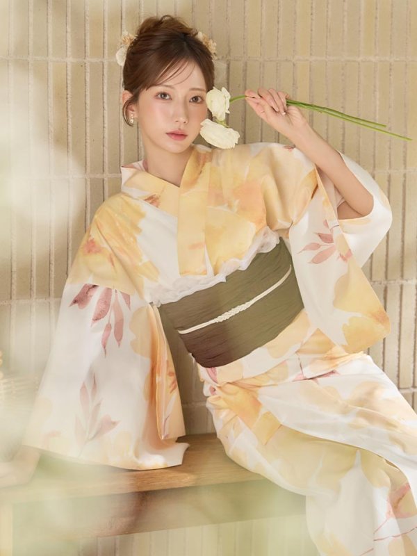 モデル：あすか　身長：170cm　着用サイズ：Fサイズ