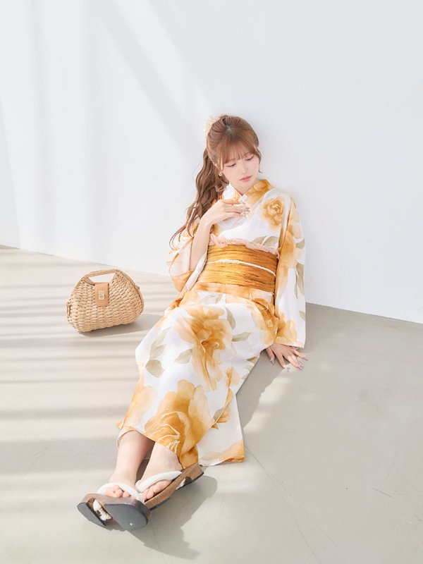 モデル：kirari　身長：156cm　着用サイズ：Fサイズ