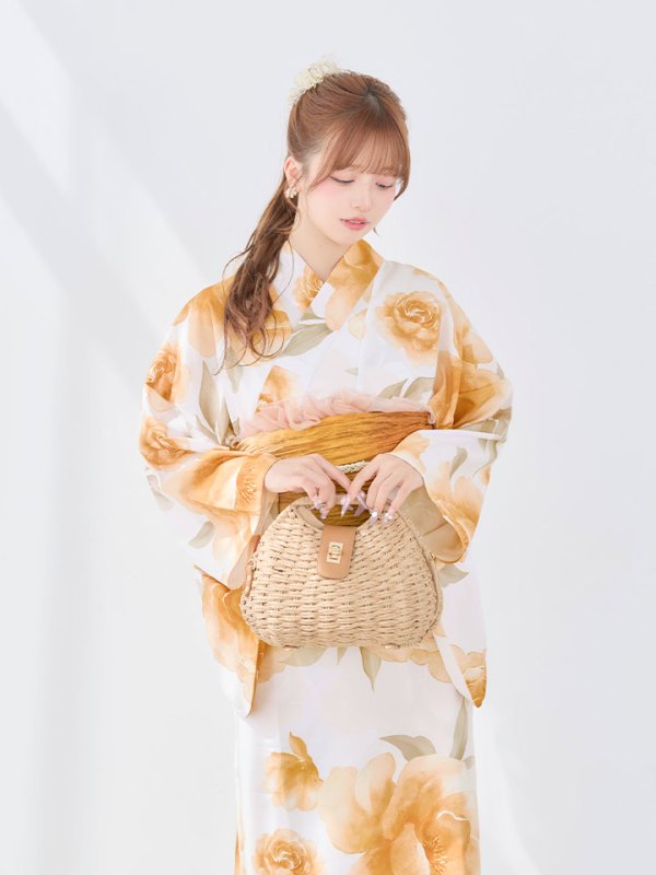 モデル：kirari　身長：156cm　着用サイズ：Fサイズ