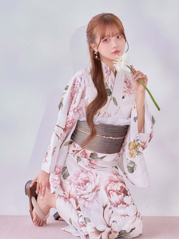 モデル：kirari　身長：156cm  着用サイズ：Fサイズ