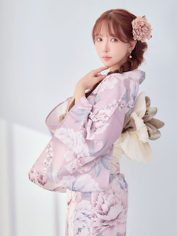 モデル：三上悠亜　身長：159cm　着用サイズ：Fサイズ