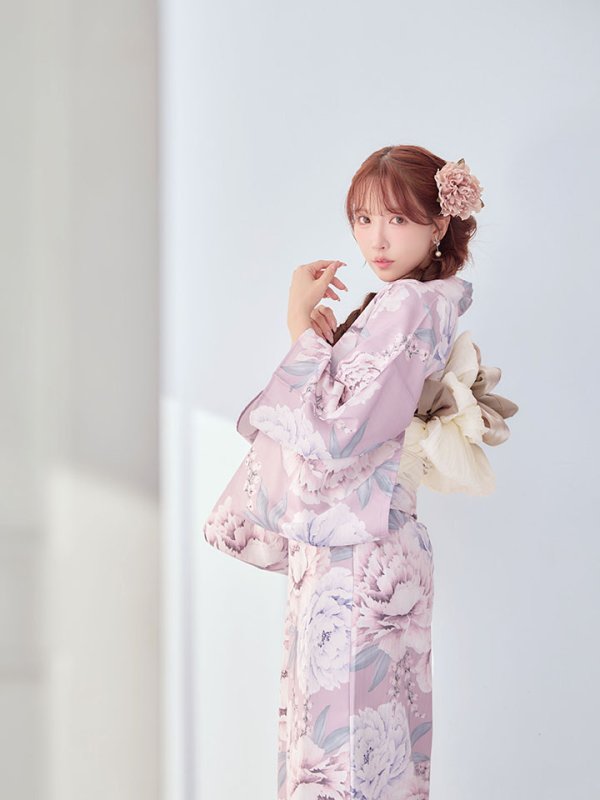 モデル：三上悠亜　身長：159cm　着用サイズ：Fサイズ