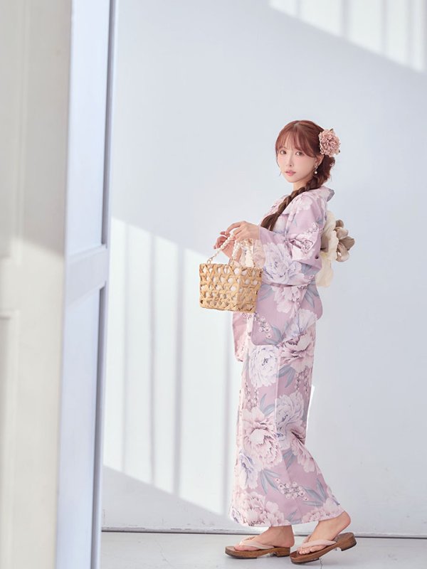 モデル：三上悠亜　身長：159cm　着用サイズ：Fサイズ