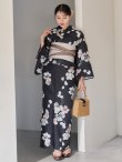 画像5: 送料無料！【即日発送】フローラルブラック浴衣【浴衣３点セット 浴衣/帯/下駄】[OF04] (5)