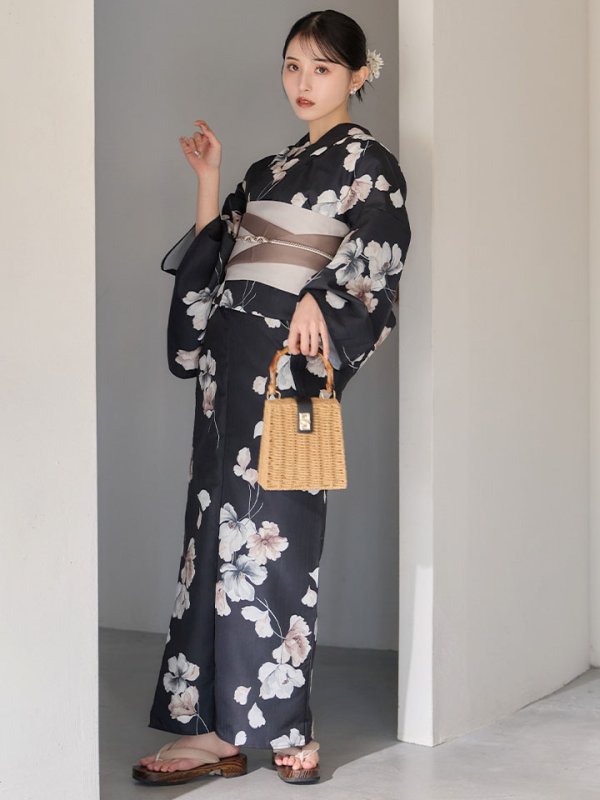 画像6: 送料無料！【即日発送】フローラルブラック浴衣【浴衣３点セット 浴衣/帯/下駄】[OF04] (6)