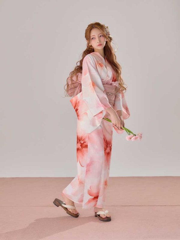 モデル：天海りこ　身長：156cm  着用サイズ：Fサイズ