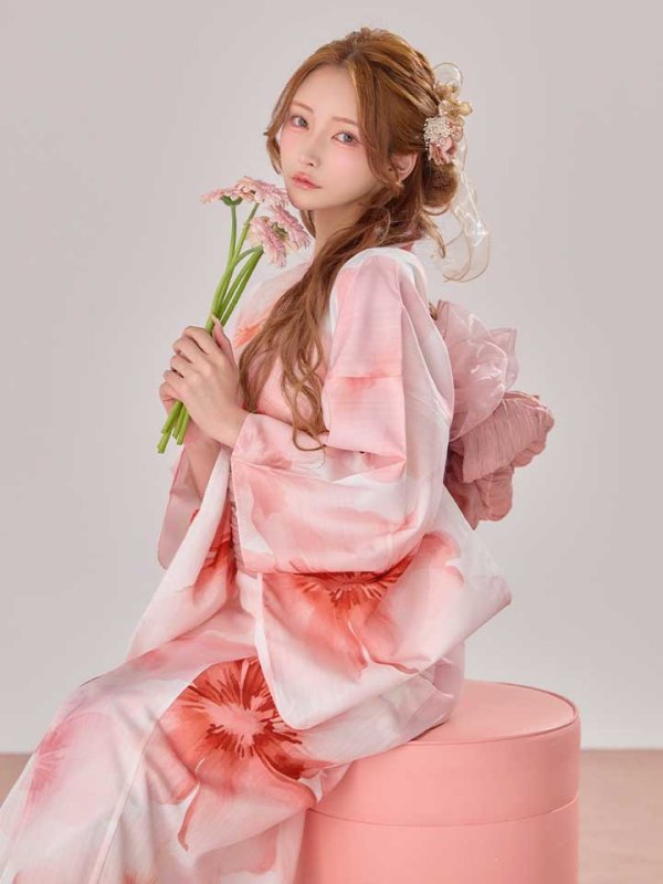 モデル：天海りこ　身長：156cm  着用サイズ：Fサイズ