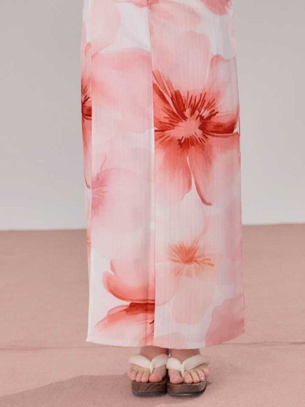 モデル：天海りこ　身長：156cm  着用サイズ：Fサイズ