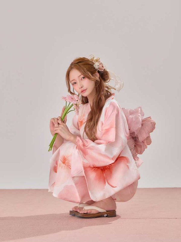 モデル：天海りこ　身長：156cm  着用サイズ：Fサイズ