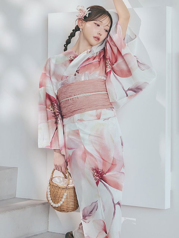 モデル：菅野結以 身長：163cm 着用サイズ：Fサイズ