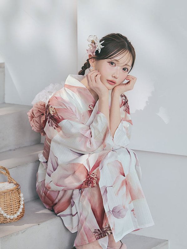 モデル：菅野結以 身長：163cm 着用サイズ：Fサイズ