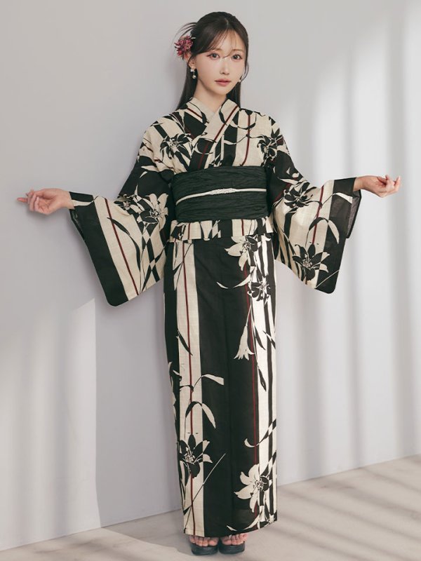 モデル：菅野結以　身長：163cm　着用サイズ：Fサイズ